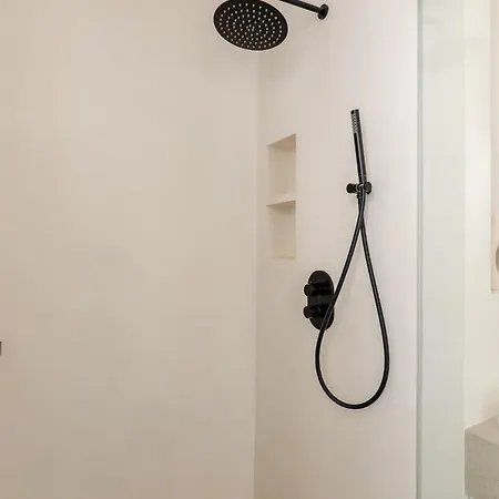 Veeve - Artistic Elevation Apartment