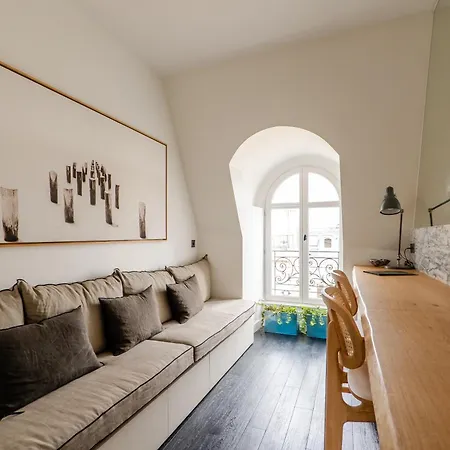 Veeve - Artistic Elevation Apartment *